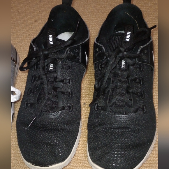 EUC NIKE Shoes Zoom Hyper Ace 2 Volleyball Durable Design for Hardwood - Picture 2 of 9